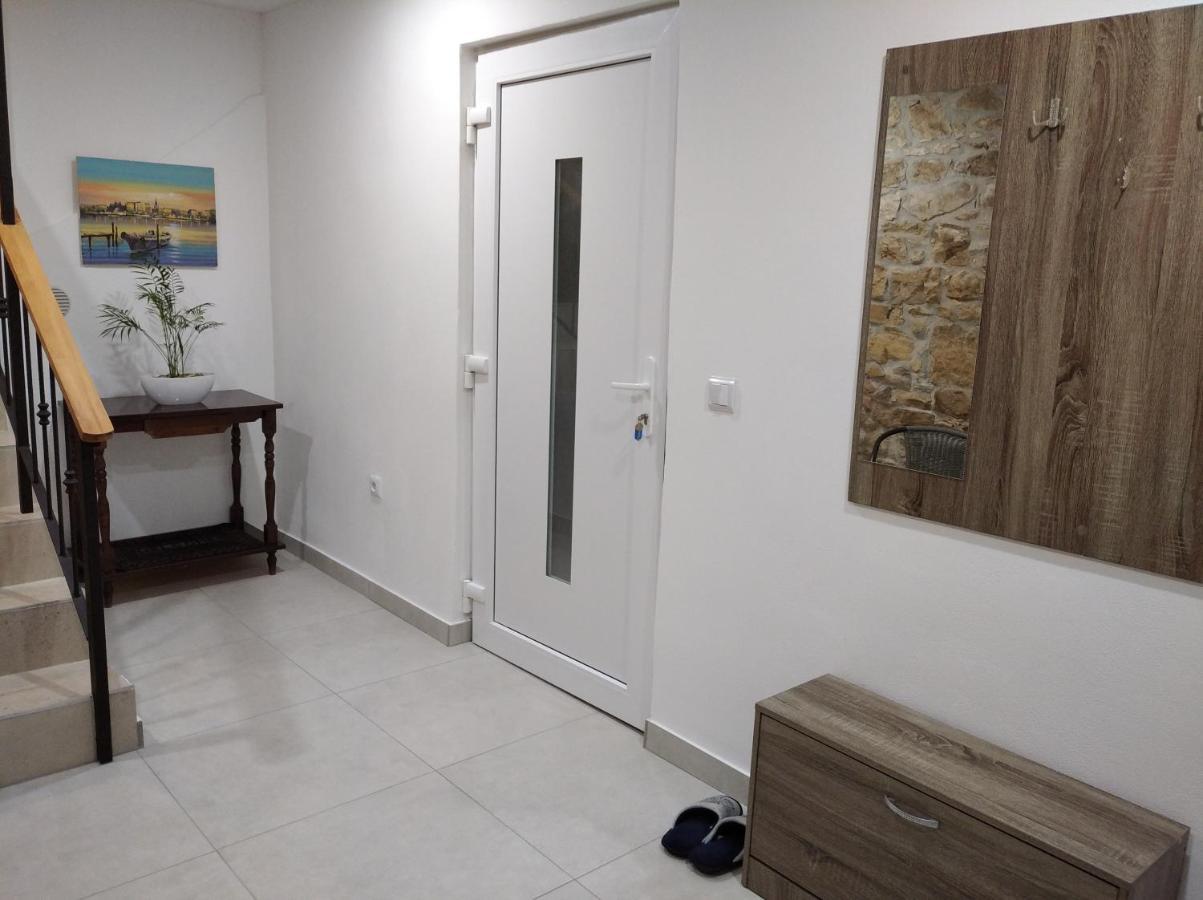 Apartman Lari Vizinada Екстер'єр фото
